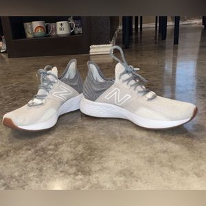 New Balance Tennis Shoes
